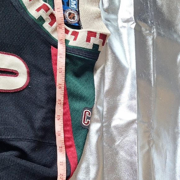 Boys XL CCM Black and Burgundy Hockey Jersey - Picture 11 of 15